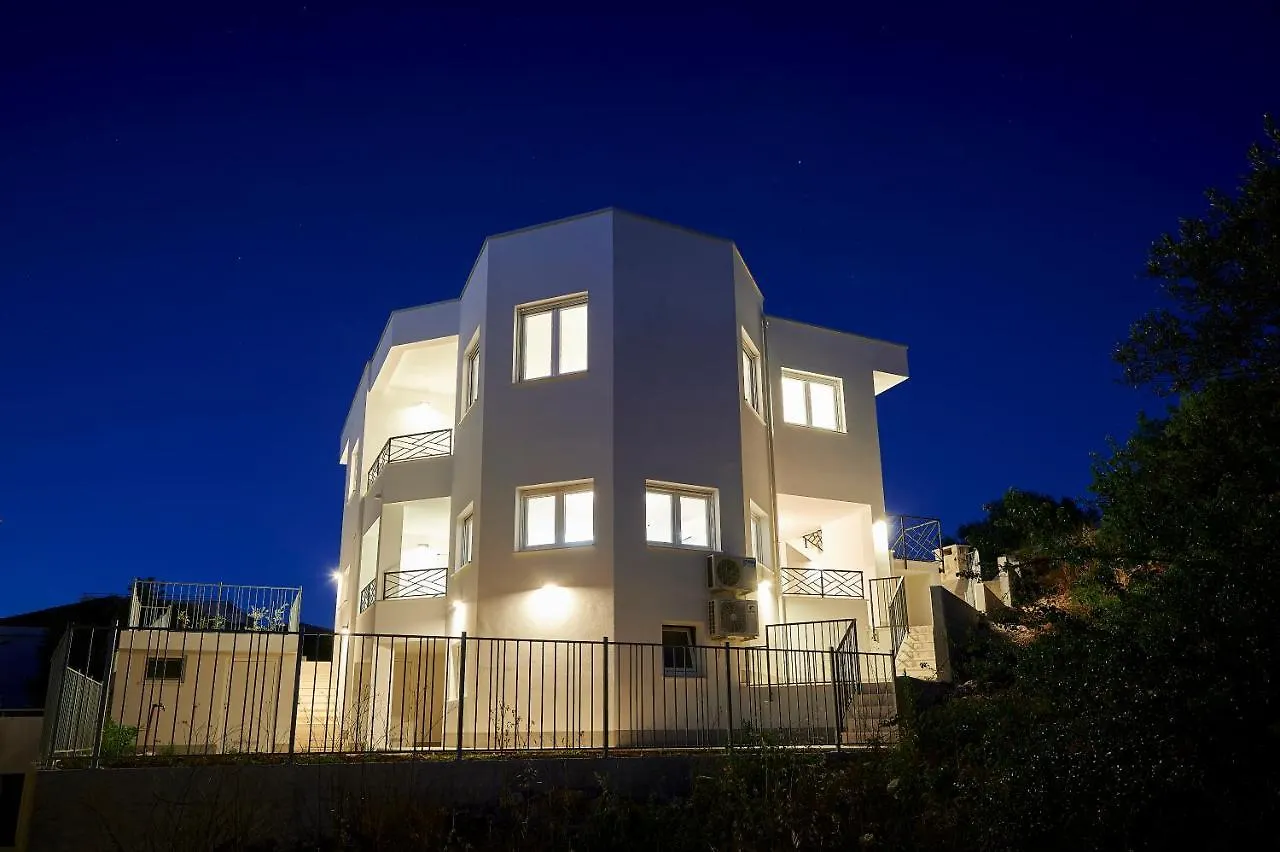 Apartment Apartmani Kelava Trogir Croatia